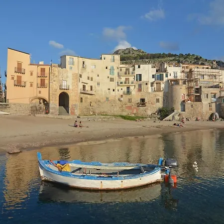 Luxury Suites Joy in Cefalù-3